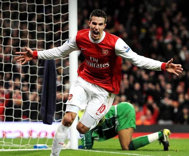 租借之路突遭曼联“拦截”!20岁梅努为世界杯的豪赌，遇上最糟时机（曼联半路截停租借，20岁梅努为世界杯豪赌正逢最坏时机）