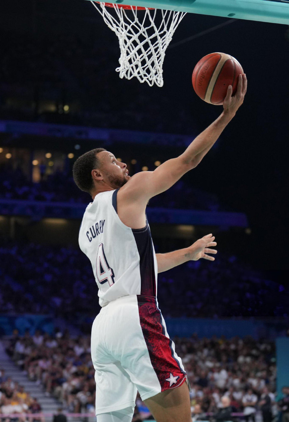 媒体批评贝林厄姆，赖特：他们没准备好接纳一位黑人超级巨星（媒体抨击贝林厄姆，赖特：他们尚未准备好接受一位黑人超级巨星）