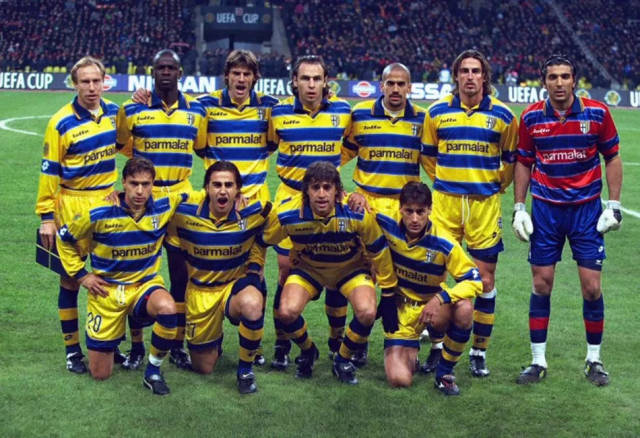 爱德华兹两个赛季投进400记三分，同期第二，仅次于库里（爱德华兹两季累计命中400记三分，同期仅次库里）