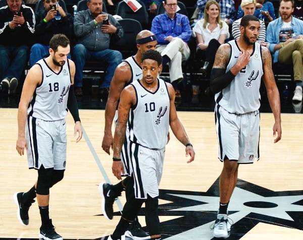 米体：尤文即将任命科莫利为首席执行官，全面掌控俱乐部运营（米体：尤文接近任命科莫利为CEO，俱乐部运营将由其全面负责）