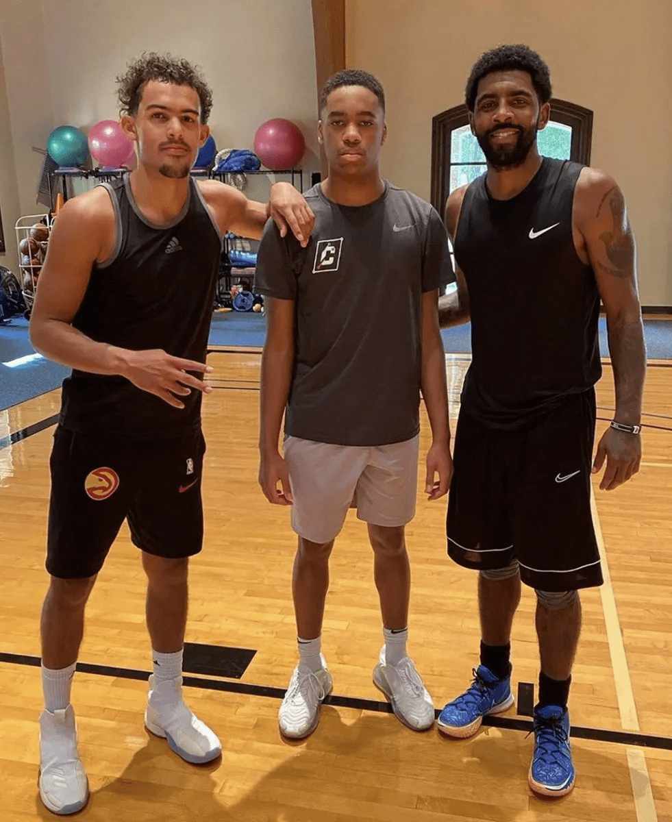 卡佩罗：斯帕莱蒂不能执着于某些固定阵型，他要学会灵活变通（卡佩罗：斯帕莱蒂别死守阵型，应学会灵活调整）