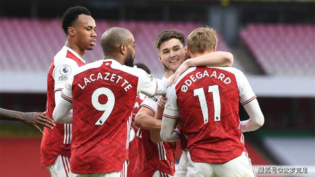 遗憾空砍！布里奇斯三分12中8贡献35分，下半场31分（仍难救主！布里奇斯三分12投8中轰35分，下半场独取31分）