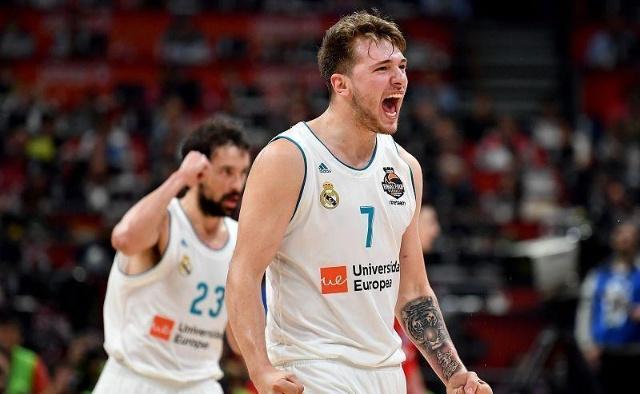 传闻：蓝鹰埃弗顿关注梅斯16岁前锋，身高193已亮相法甲（据传蓝鹰、埃弗顿盯上梅斯16岁前锋：身高1.93米，已在法甲亮相）